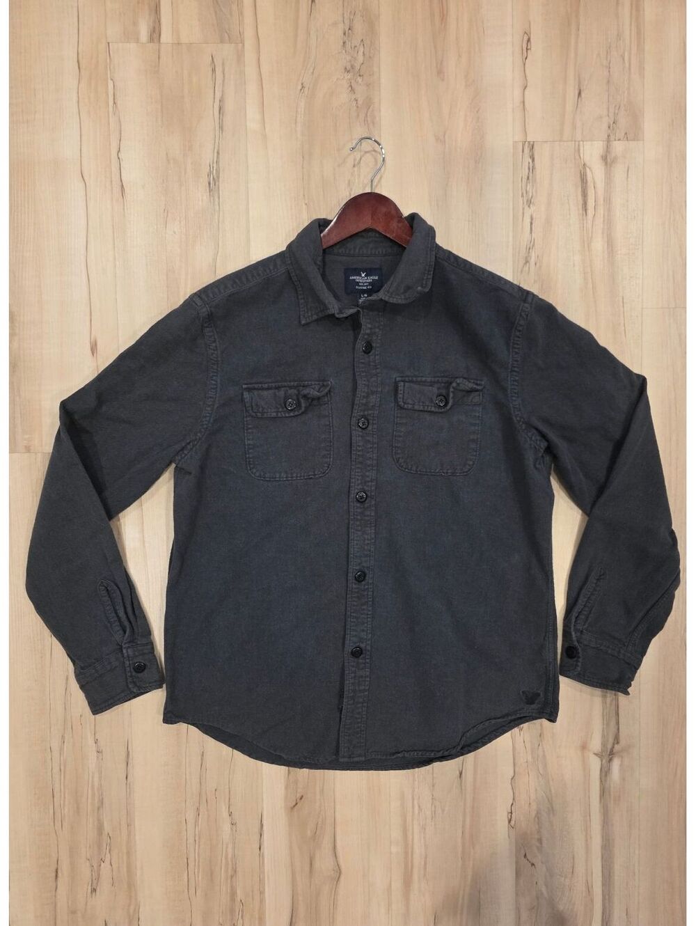 American Eagle Outfitters Classic Fit Long Sleeve Shirt L/G Charcoal Gray